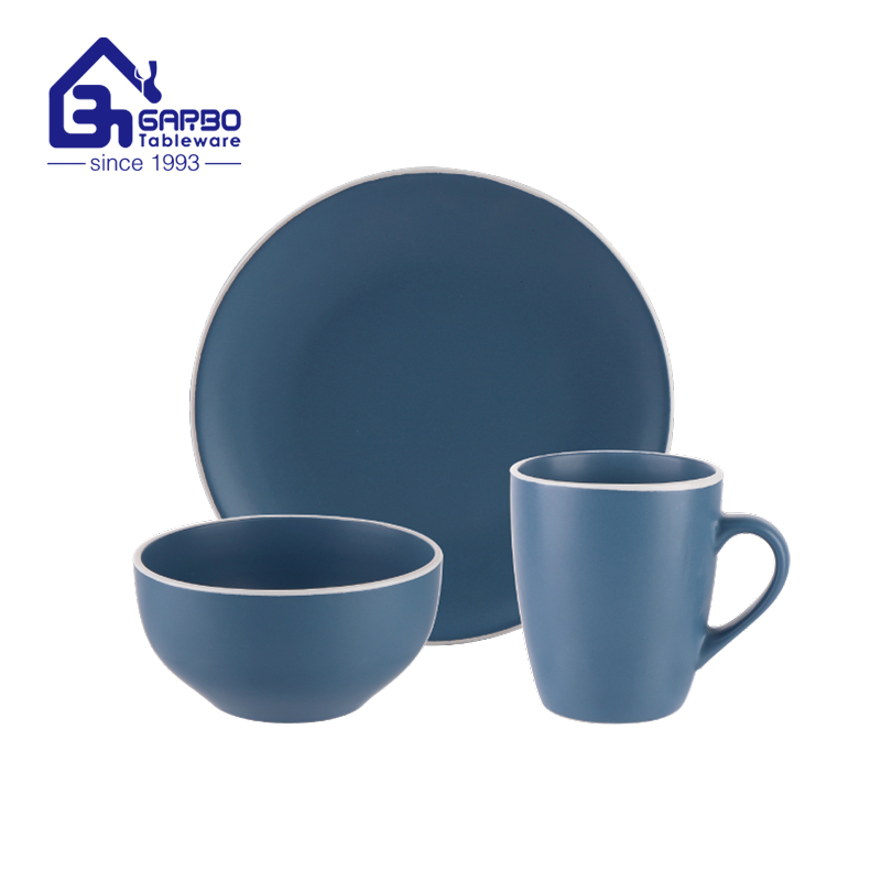 Color Glazed Decoration on Porcelain Tableware: Adding Vibrancy to Your Dining Experience