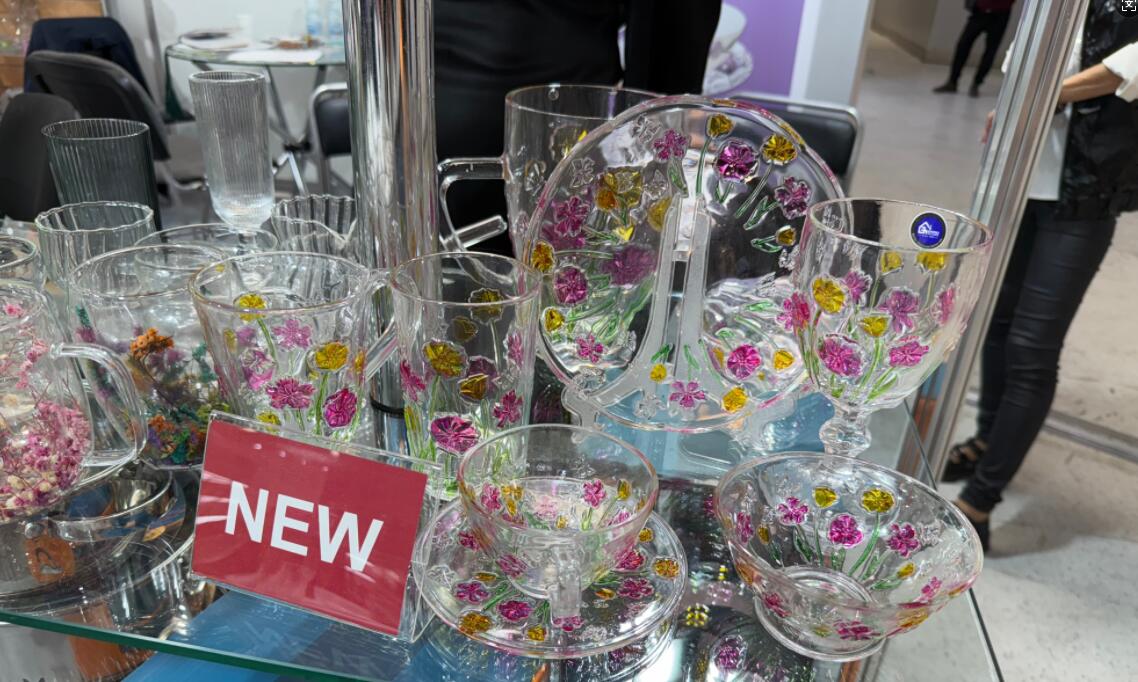 Tableware wholesaler and manufacturer
