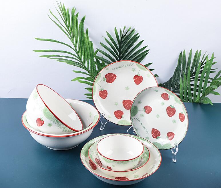 The Practical Beauty of Ceramic Dinnerware