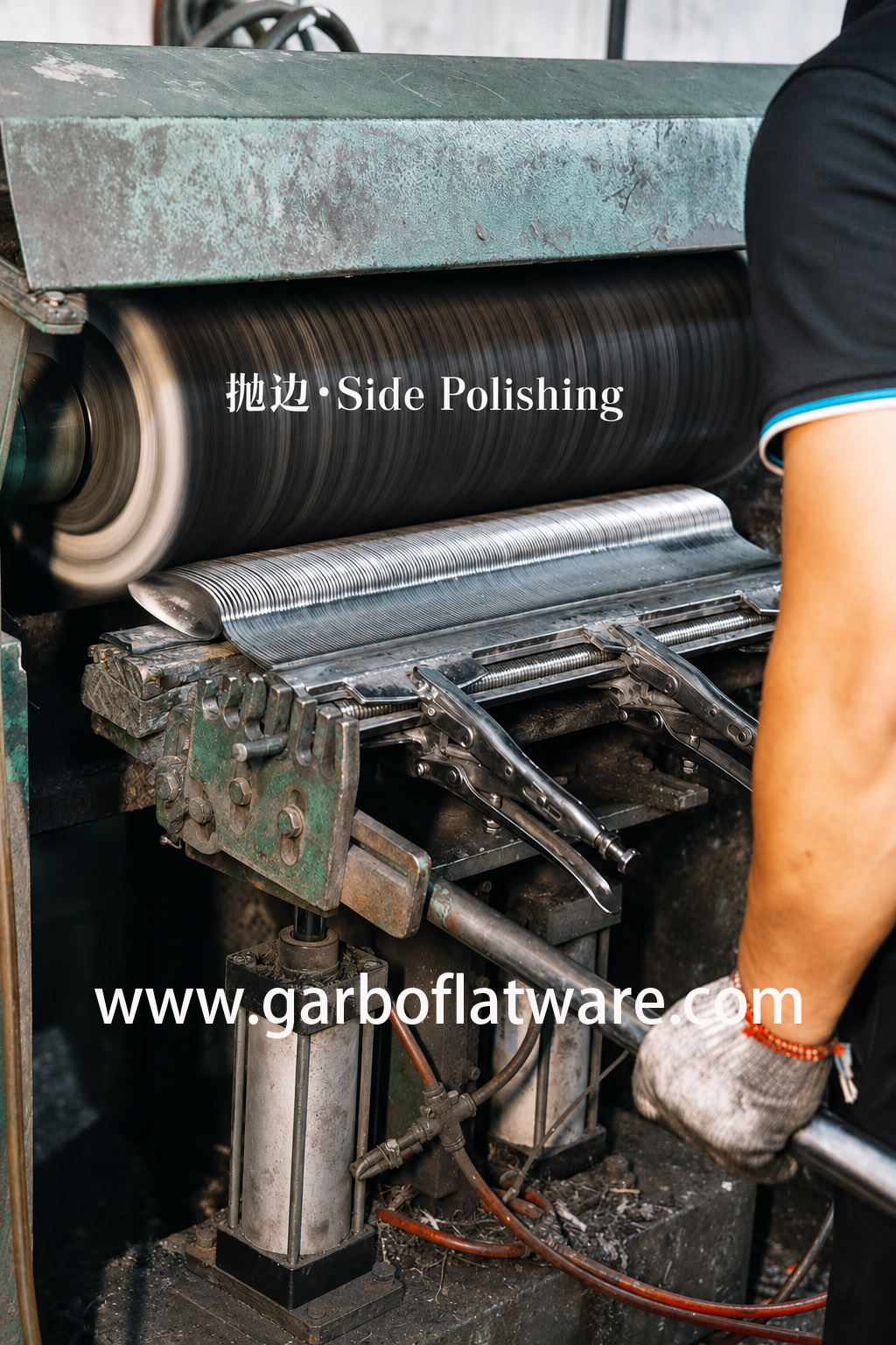 How Are Stainless Steel Cutlery Sets Manufactured?cid=115 How Are Stainless Steel Cutlery Sets Manufactured?cid=115