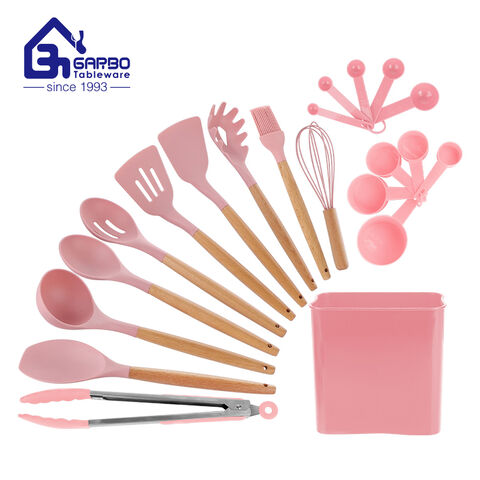 Hest resistant silicone kitchen utensil sets with bamboo lid