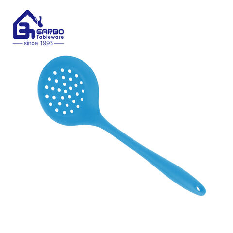 Blue color heat resistaint silicone skimmer for kitchen using