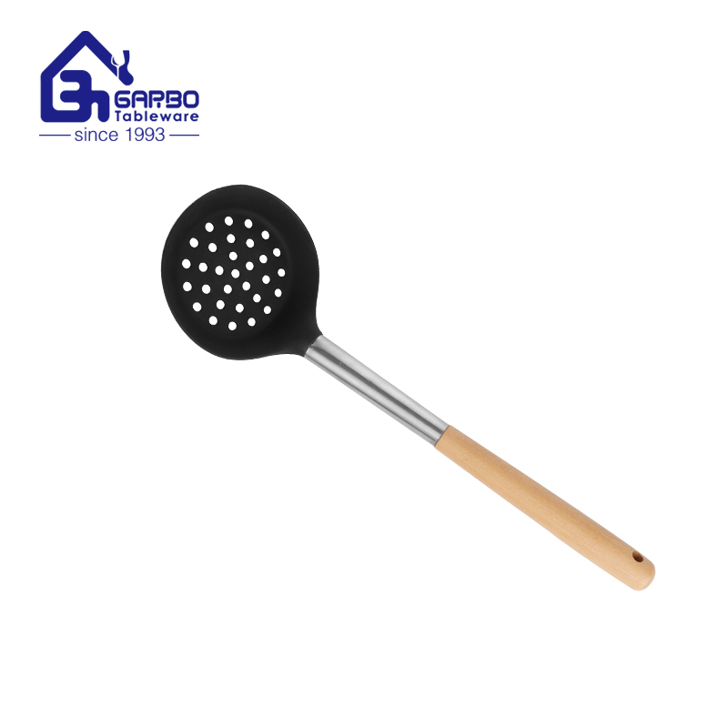 High quality 8 Pieces Set Silicone Kitchen Tools with Bamboo Lid