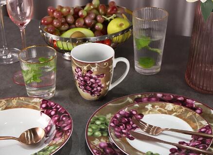 The Benefits of Using Ceramic Dinnerware Sets in Your Home