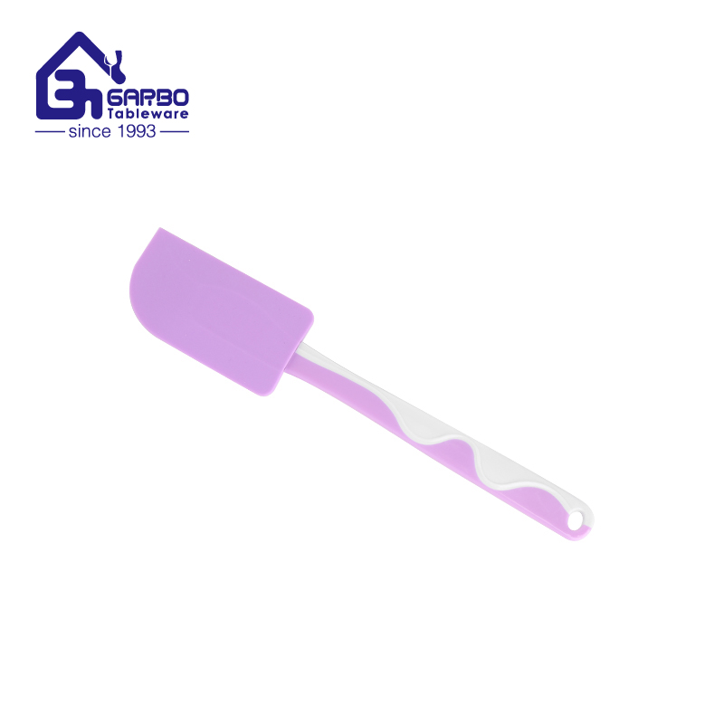 Spatule en silicone multicolore résistante à la chaleur avec manche en PP