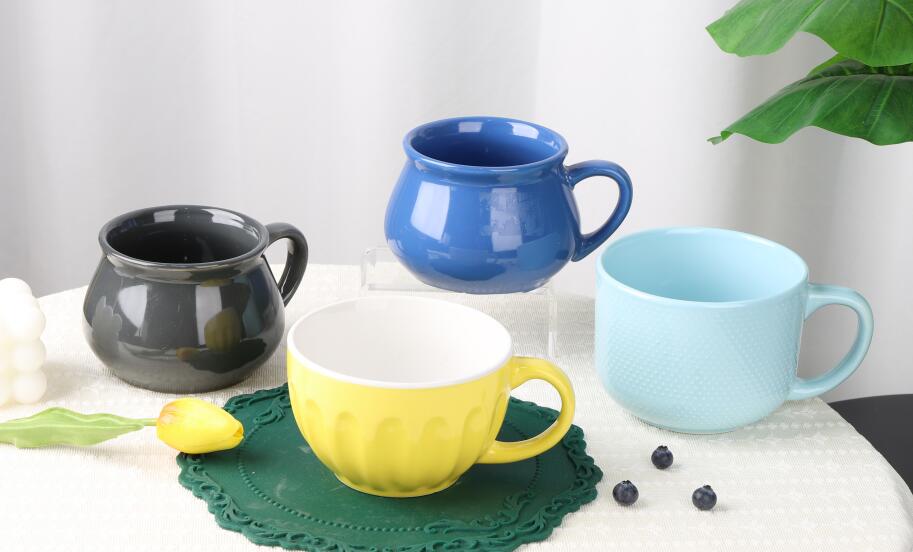 I vantaggi della bevanda calda dalle tazze in ceramica