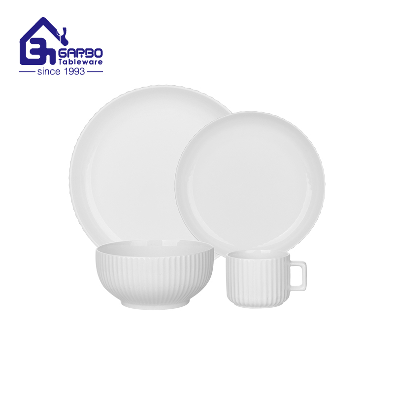 Europe Modern Stripe Design New Bone China 16-piece dinner set made in China