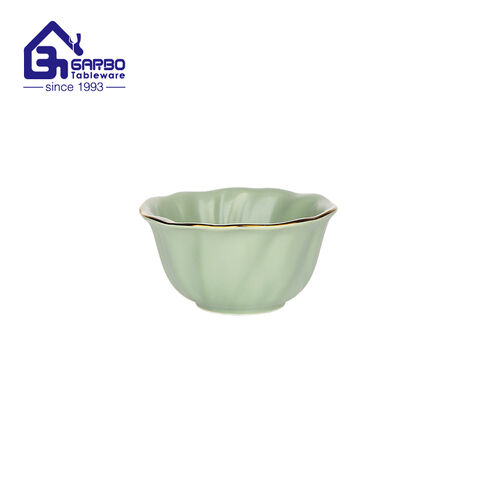Luxurious 9.76 inch round-shaped durable porcelain plate with light yellow color glaze from China Manufacturer