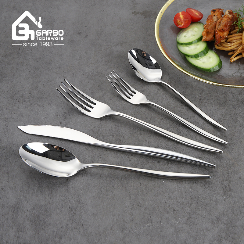 Stock Cutlery for Retail Mirror Polish 18/8 Stainless Steel Knife Fork Spoon Set
