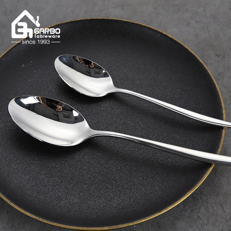 Stock Cutlery for Retail Mirror Polish 18/8 Stainless Steel Knife Fork Spoon Set