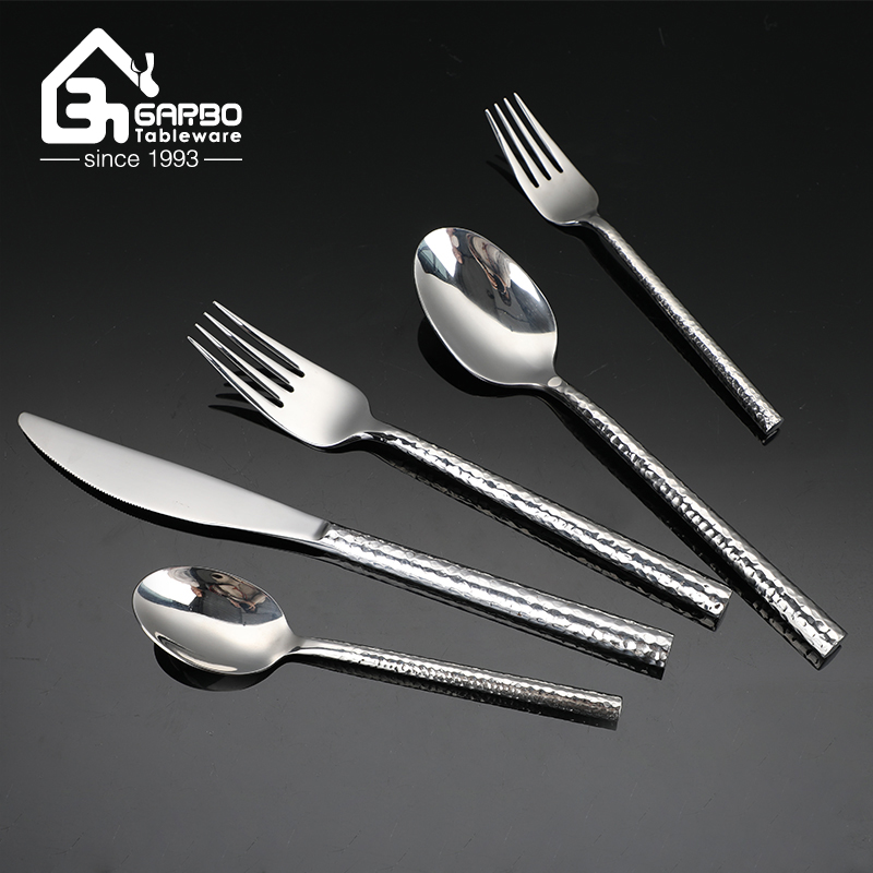 304 Stainless Steel Cutlery Set Stock Cutlery for Retail Mirror Polish Flatware Include Fork, Knife, Spoon From Factory Directly