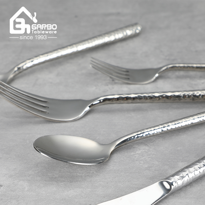 304 Stainless Steel Cutlery Set Stock Cutlery for Retail Mirror Polish Flatware Include Fork, Knife, Spoon From Factory Directly