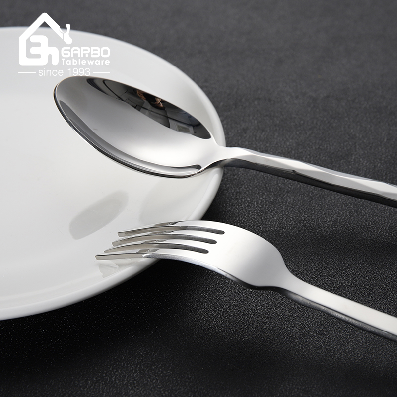 Prismatic Engraved Handle Dinner Spoon 18/8 Quality Silver Cutlery Spoons