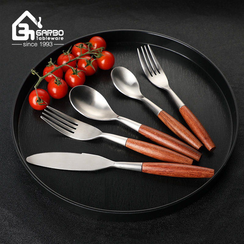 Stock Fast Shipment Cutlery Set with Wooden Handle Silver Stainless Steel Knife Fork and Spoons Set
