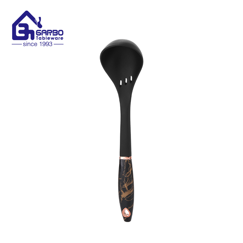 High quality milky green colored silicone oil brush in bulk selling