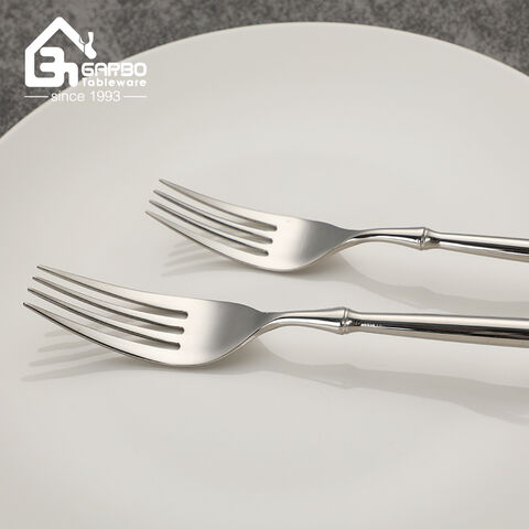 China Manufacturer 304 Stainless Steel Silverware Fork and Spoon Knife Set