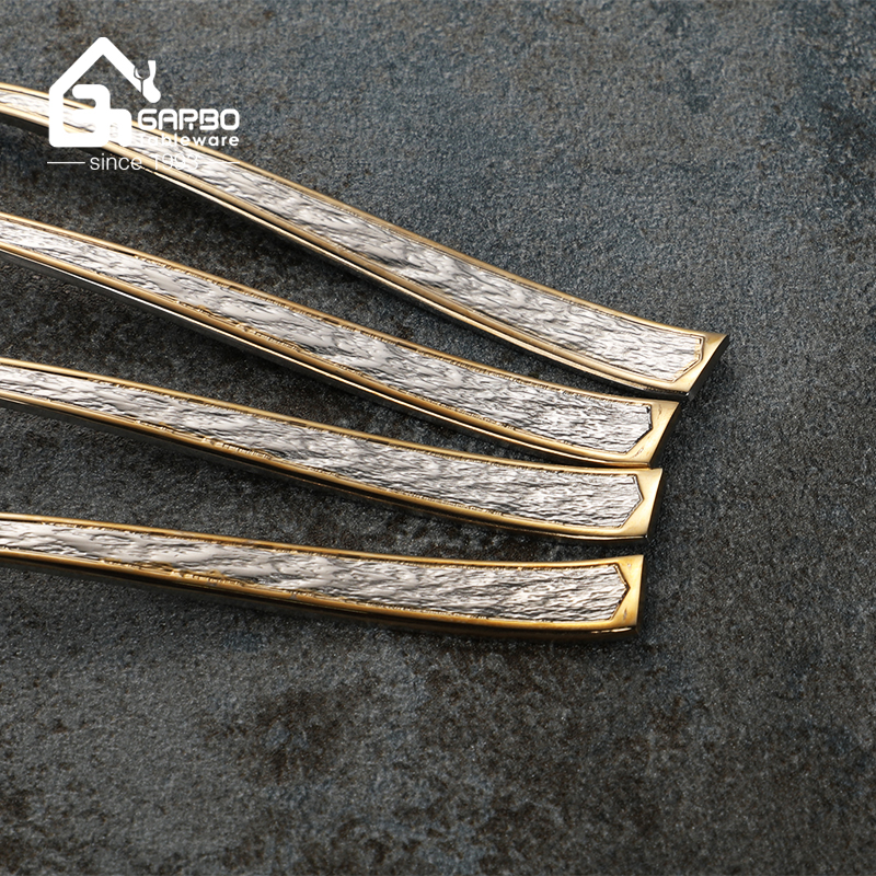 Factory wholesale Middle East luxury 32 pcs stainless steel cutlery set with holding frame