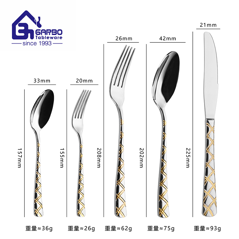 Royal Luxury Stainless Steel Flatware Set Gold Edge Embossed Hammer Handle Spoon Fork Western Tableware Gift Set for Restaurant Wedding Banquet