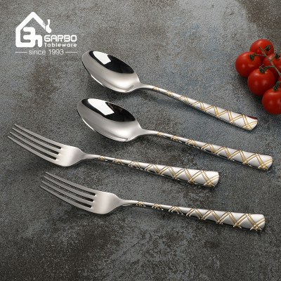 Luxury Gold Plaid Embossed Handle Stainless Steel Fork Spoon Set Mirror Polish