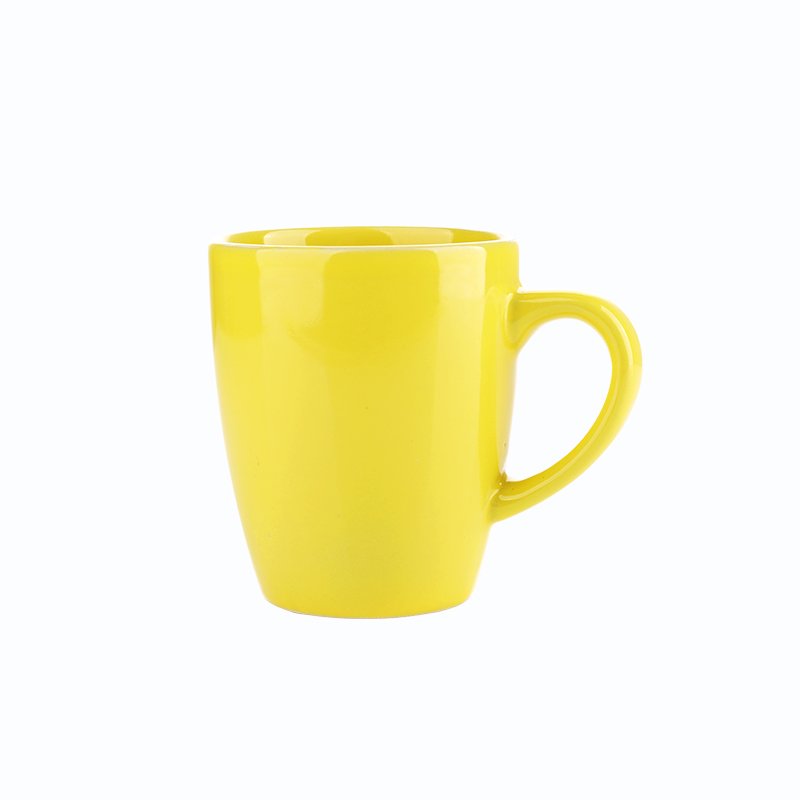 Taza de café de cerámica coloreada impresión esmaltada OEM de la fábrica 240cc con la manija