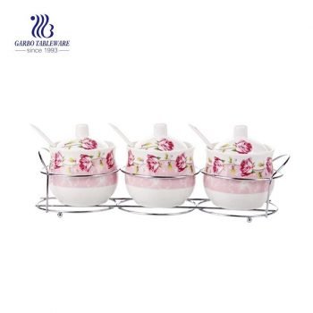 Potes de condimento de cerâmica branca rosa Conjuntos de potes de especiarias com 3 caixas de temperos com colher de tampa