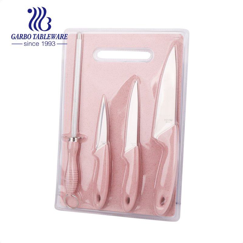 Pendaison de crémaillère de mariage Couteaux de chef de couleur 5 pièces Ensemble de couteaux de cuisine personnalisés dans une boîte de couleur en PVC pour la cuisine