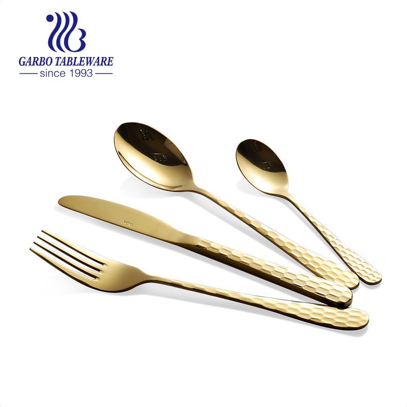 Multipurpose Use for Home, Restaurant, Hotel Black Metal Cutlery 16 Pieces with Patterns on Handle