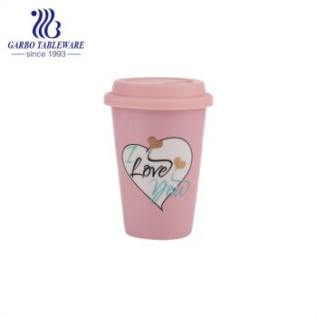 Copo de água potável de porcelana de 390ml com esmalte rosa e logotipo personalizado