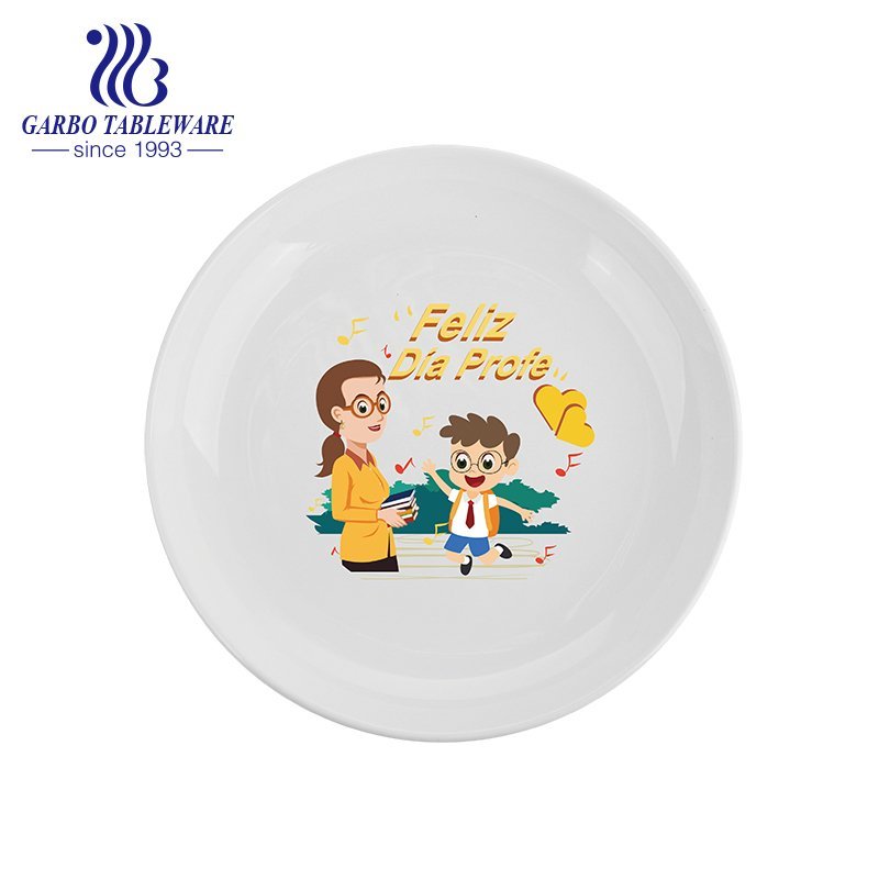 Assiette plate blanche de conception personnalisée de vente chaude 9 pouces plat de service en porcelaine