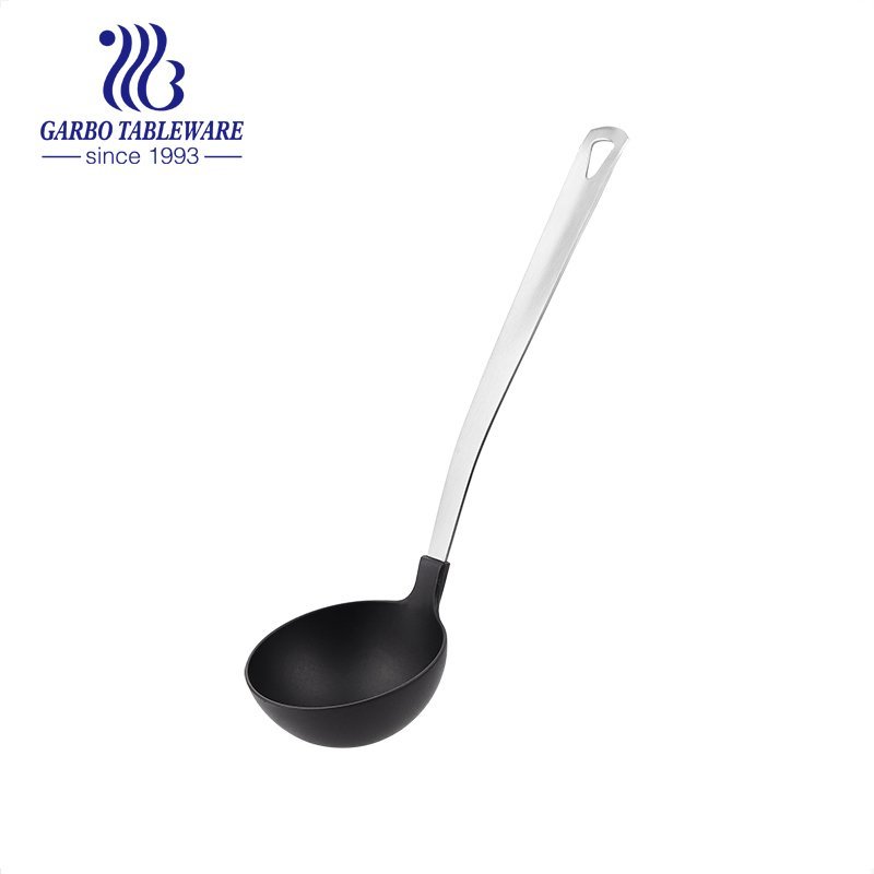 Can we fry vegetables with nylon or silicone cooking utensil