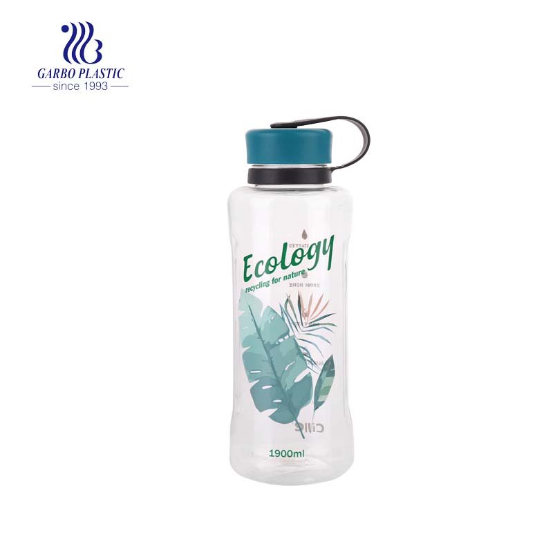 Пластиковая бутылка для воды большой емкости 1.5 л с трубочкой для занятий спортом и пеших прогулок