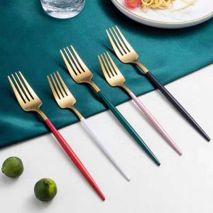 Read more about the article Do you know what three different types of stainless steel forks necessary on the table?