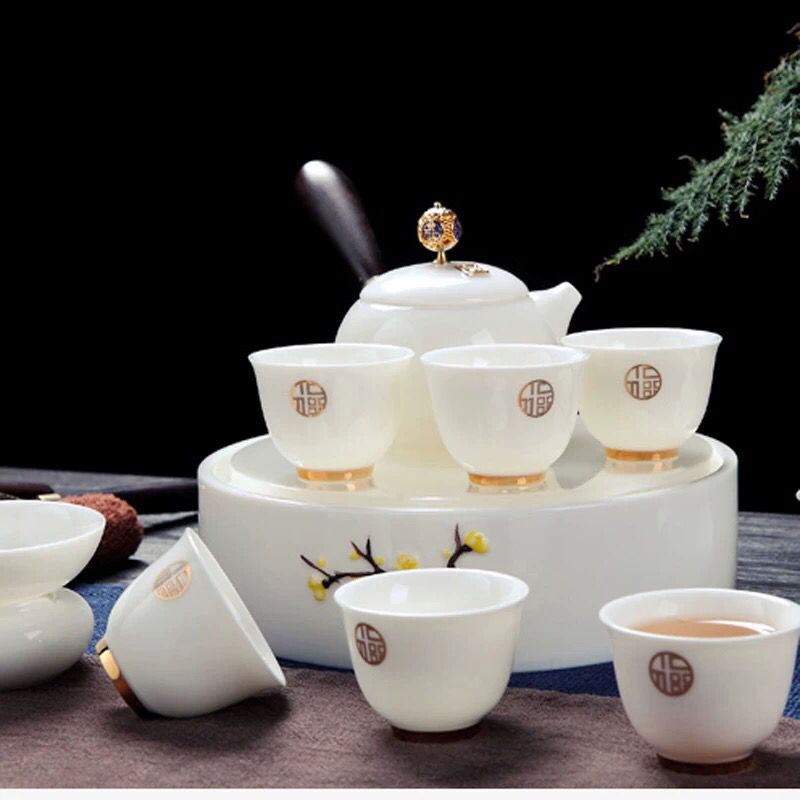 Ensemble à boire en céramique de vente chaude populaire Ensemble de boissons au thé en porcelaine classique de Chine.