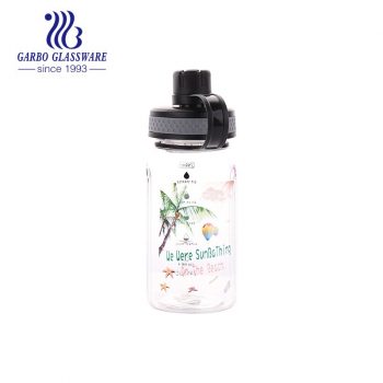 Fornecedor de garrafa de água de acrílico transparente sem BPA de 750 ml. Tampa de plástico portátil de padrão personalizado para uso externo