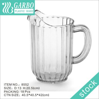 Jarra de agua de plástico acrílico de boca ancha con diseño de tira grabada de 1800 ml con asa portátil