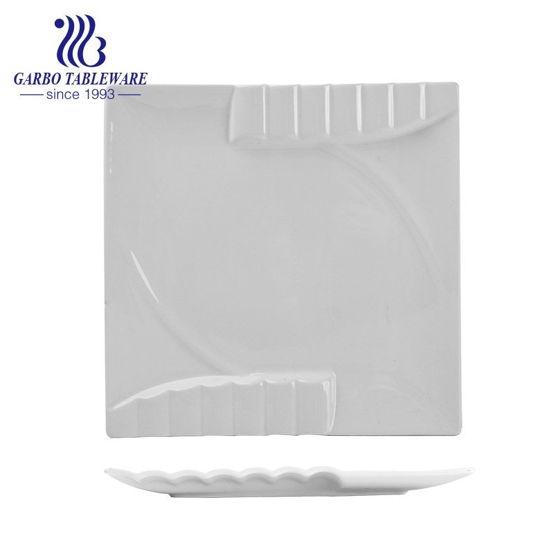 Placa de porcelana cuadrada blanca elegante de plato de 9.6 pulgadas en relieve al por mayor