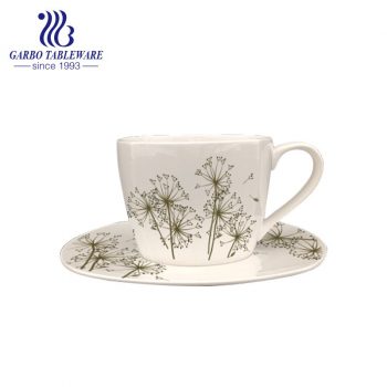 Hochwertige neue Bone China Tasse und Untertasse mit Design