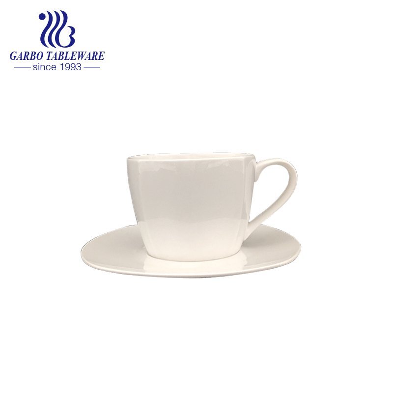 Hochwertige neue Bone China Tasse und Untertasse mit Design