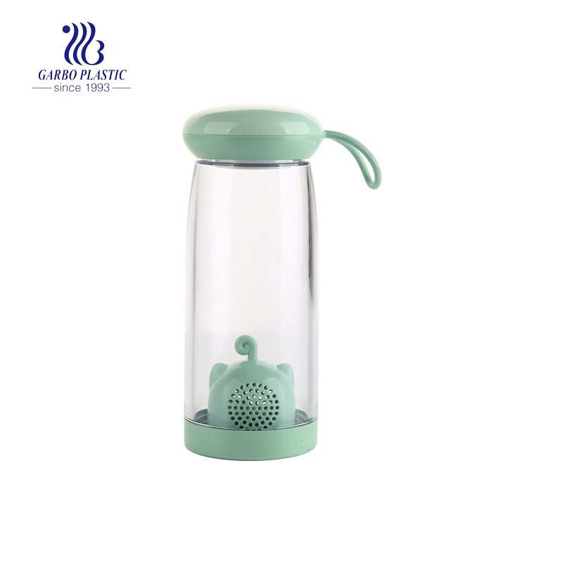 Easy-handle green color plastic water drinking bottle for excising and hiking