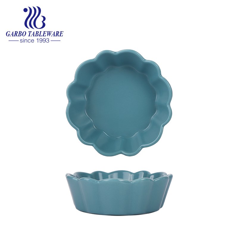 Pure color-glazed microwave safe ceramic bowl with flower edge
