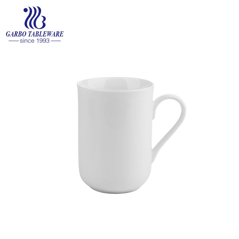 Royal high wite taza para beber café de porcelana de hueso nueva clara con base tazas de cerámica para bebidas juego de tazas de porcelana con borde dorado personalizado y tazas con estampado de logotipo