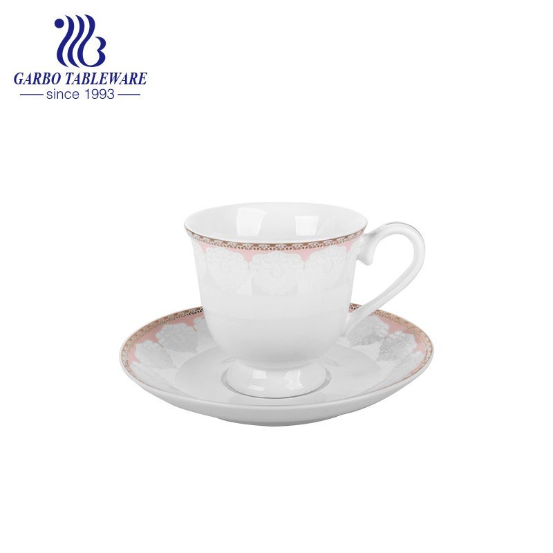 Nouveau ensemble élégant de tasse et soucoupe en porcelaine pour boire du thé