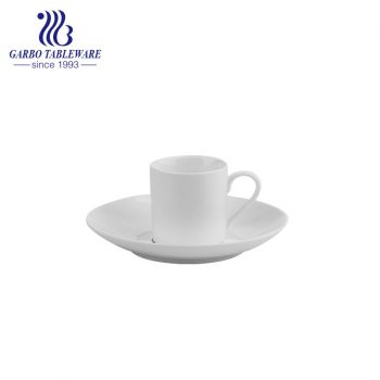 Ensemble de tasse et soucoupe à café expresso en porcelaine d'os de forme droite