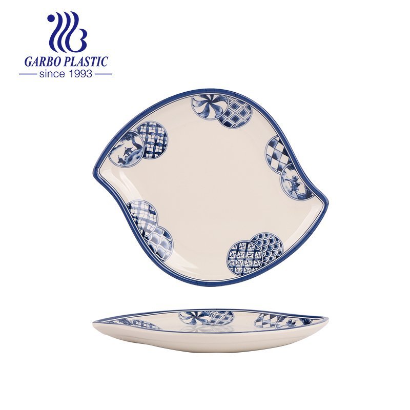 Japanese Style Durable Plastic Multipurpose Sauce Dish for Sushi Appetizer Iregular Shaped Serving Plates with Foots