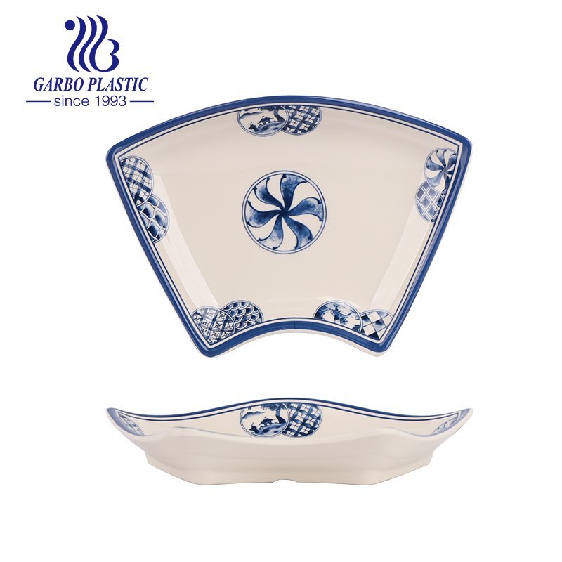 Japanese Style Durable Plastic Multipurpose Sauce Dish for Sushi Appetizer Iregular Shaped Serving Plates with Foots