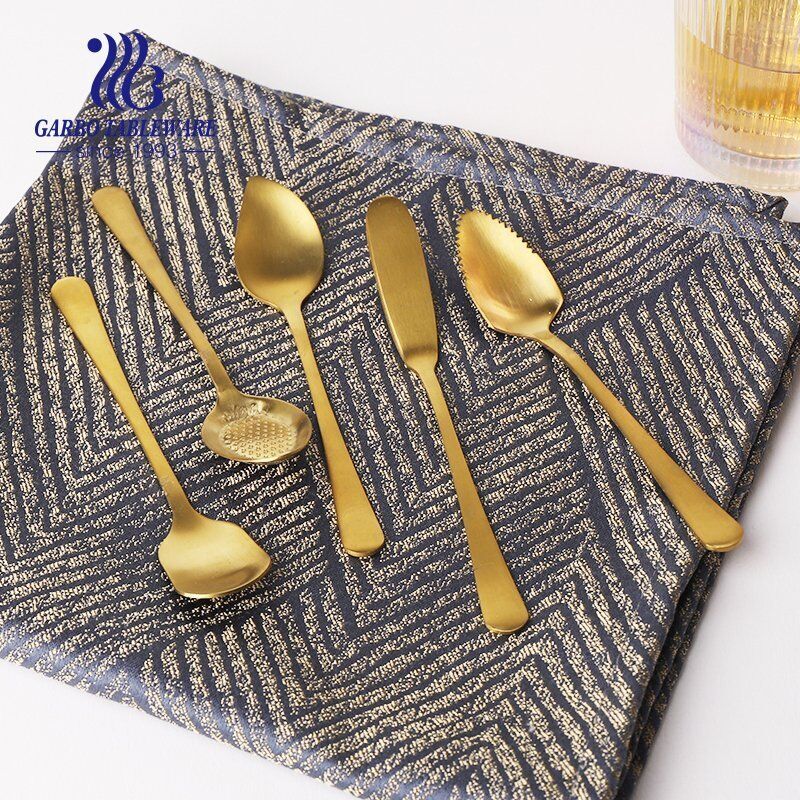 Conjunto de talheres multifuncionais para bolos em aço inoxidável 304 Conjunto de talheres de titânio dourado