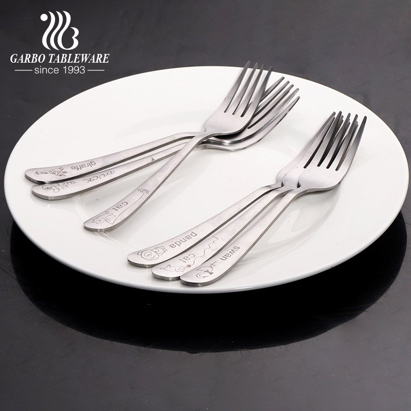 Fourchettes de table à dîner en gros bon marché 410 13/0 SS avec poignée en plastique PS