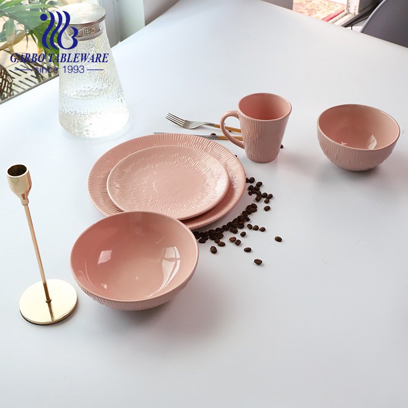 Conjunto de talheres de 20 peças de fábrica na China para hotel doméstico conjunto de jantar de cerâmica real rosa em relevo