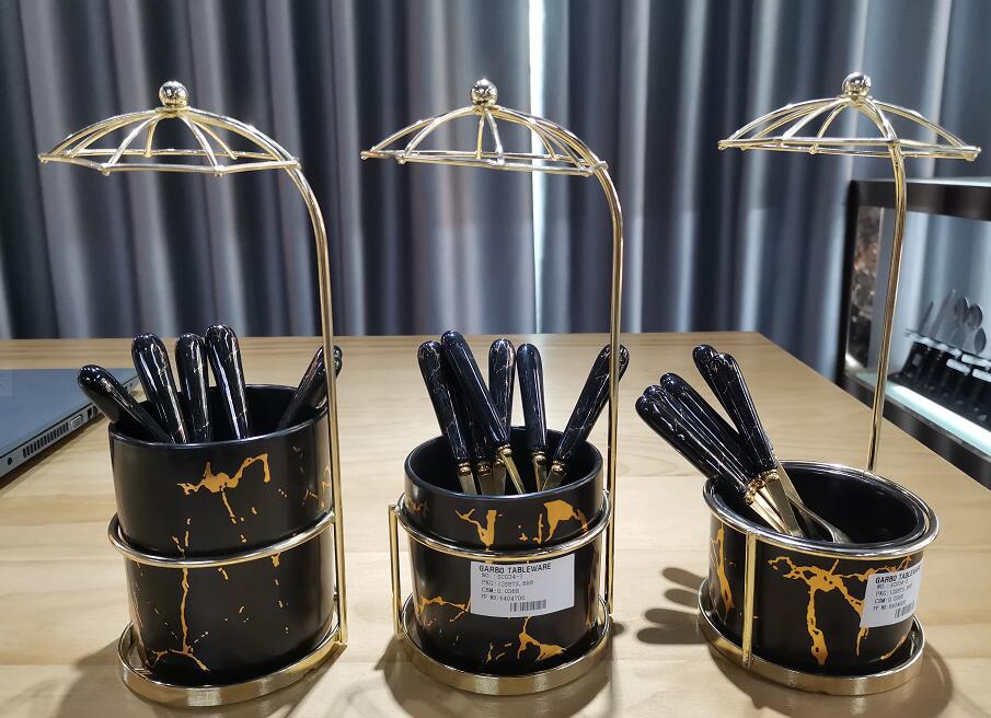 Garbo tableware weekly promotion: tea spoon with ceramic cups