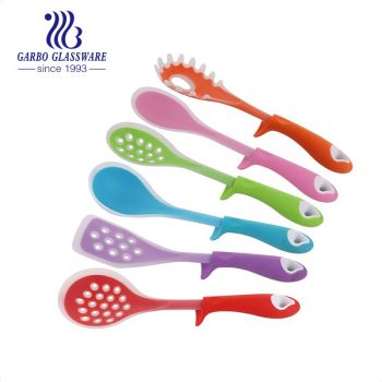 Conjunto de utensílios de cozinha de silicone Conjunto de espátula resistente ao calor Acessórios de cozinha Utensílios de mesa para cozinhar